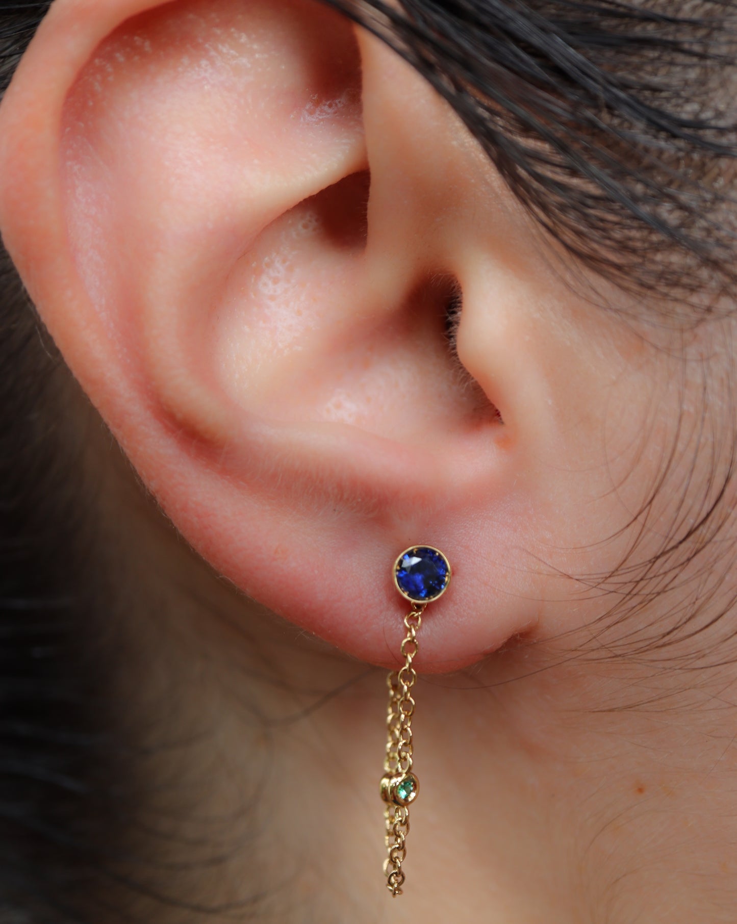 Cornice Catena in Oro e Pietre Preziose